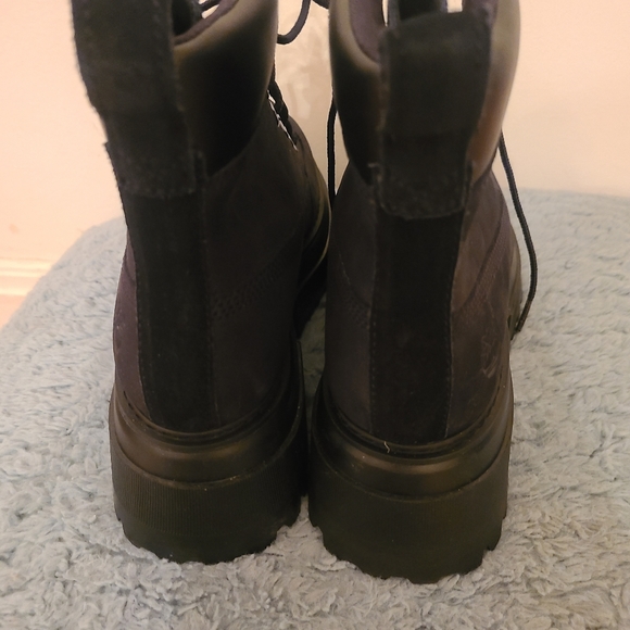 TIMBERLAND BOOTS - Picture 3 of 7